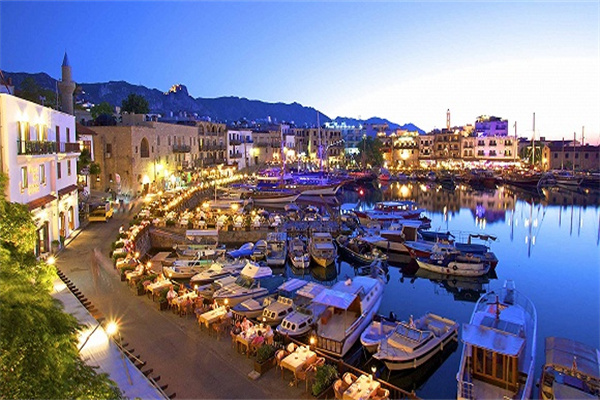 制造业上市公司劳动力密码：高学历人才越来越多 用工规模与人均创收双升